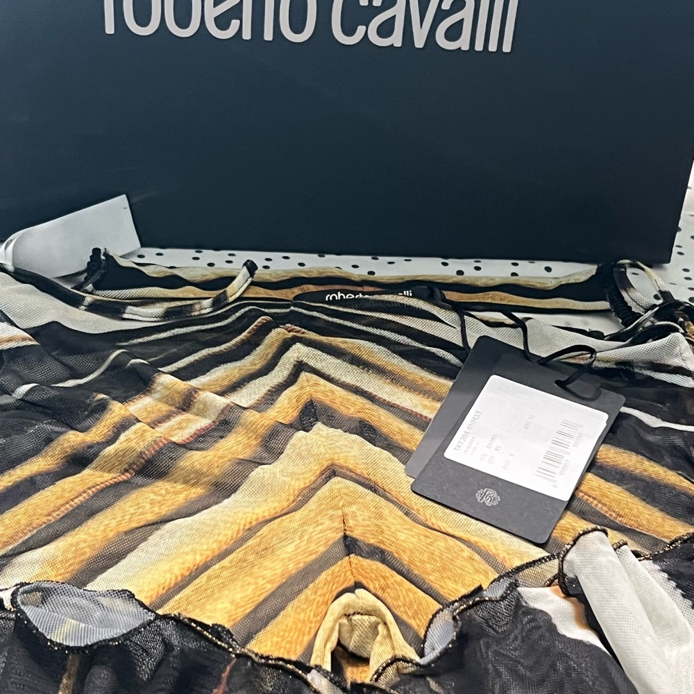 ROBERTO CAVALIER SET - Picture 8 of 9
